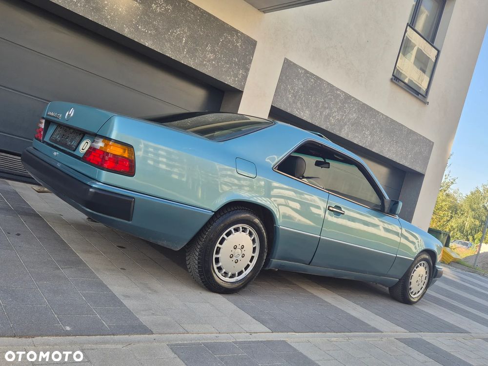 Mercedes-Benz W124 (1984-1993) - 36
