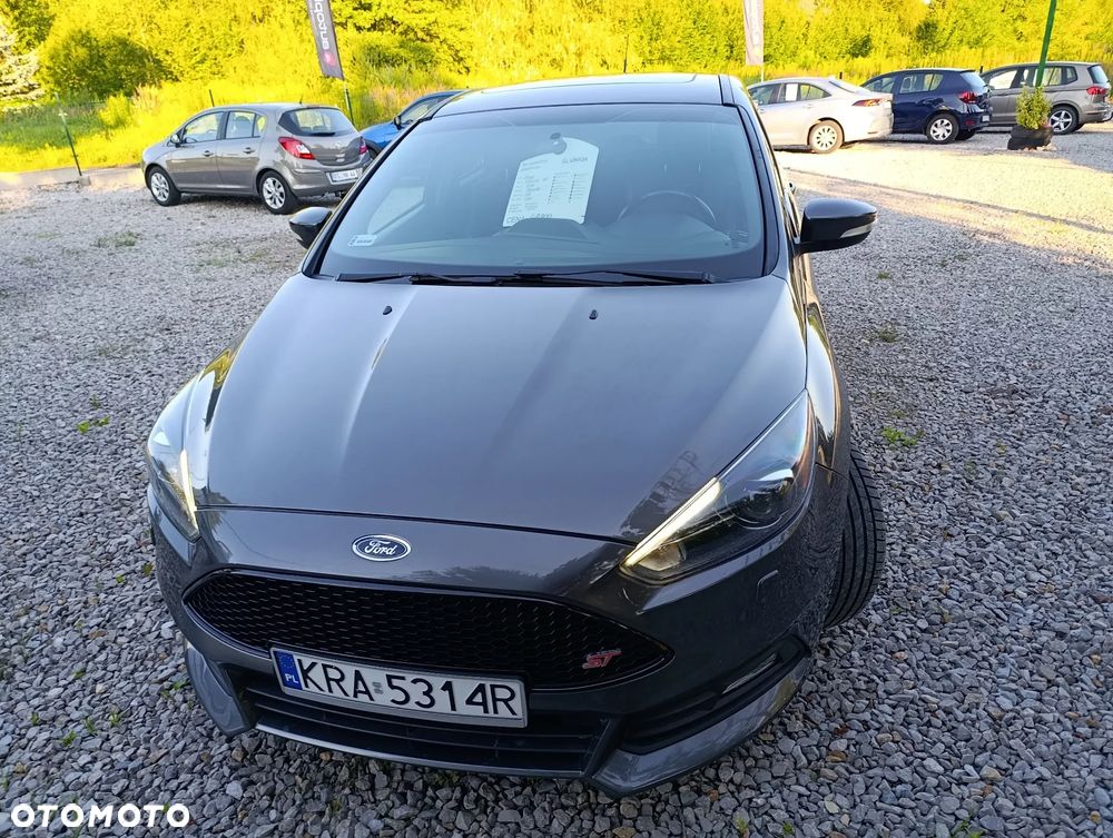 Ford Focus 2.0 EcoBoost ST - 13