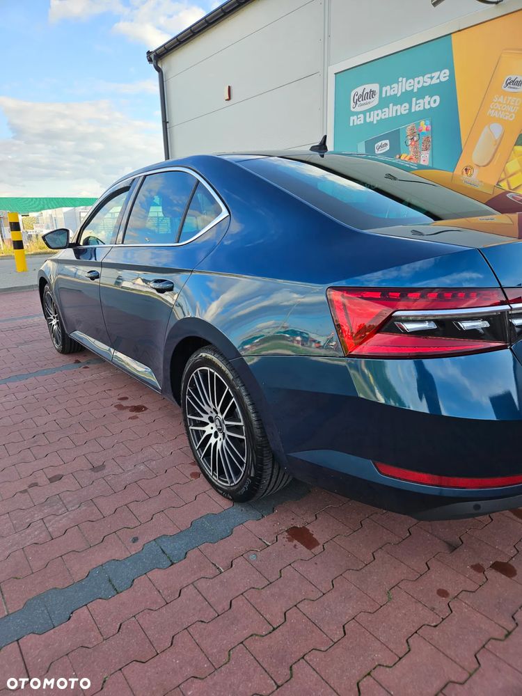 Skoda Superb 2.0 TDI SCR Ambition DSG - 13