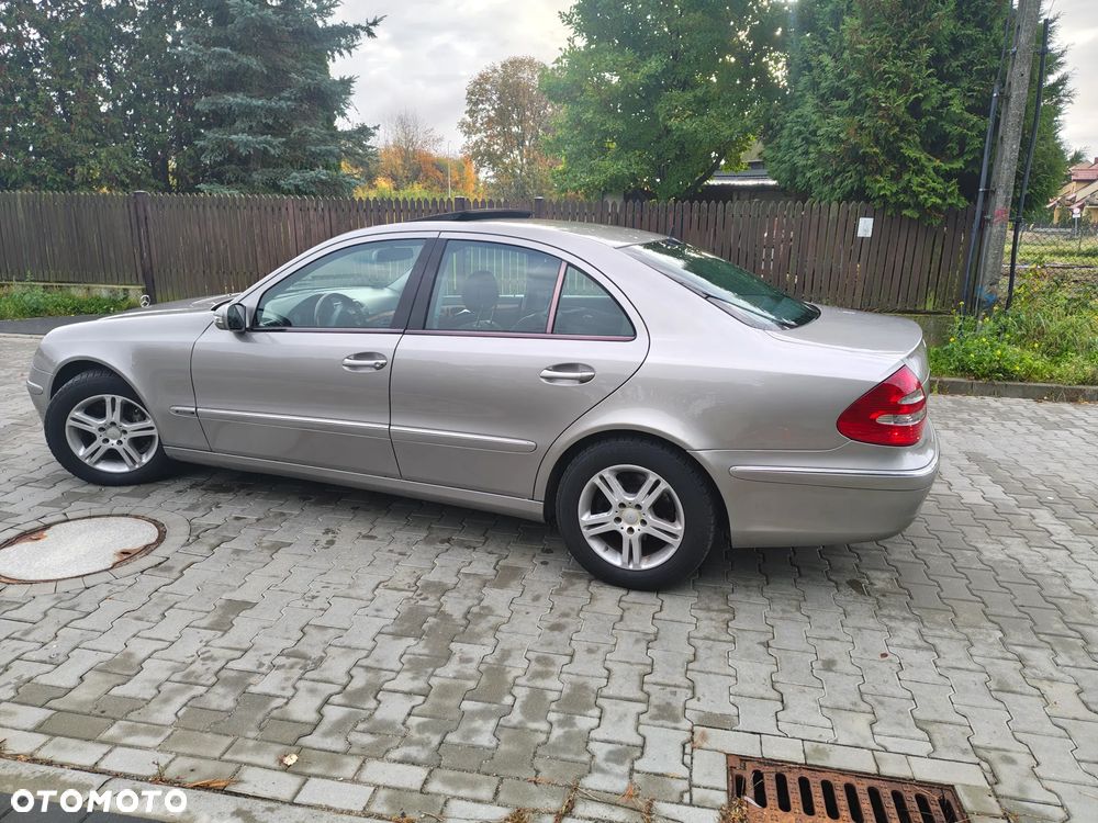 Mercedes-Benz Klasa E 320 CDI T Elegance - 17