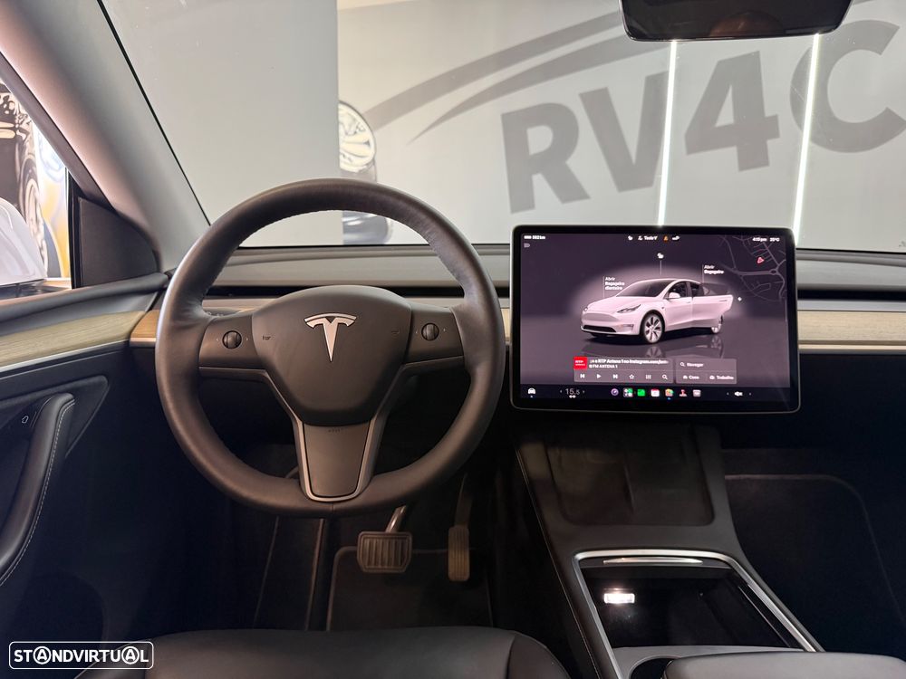 Tesla Model Y Standard RWD - 9