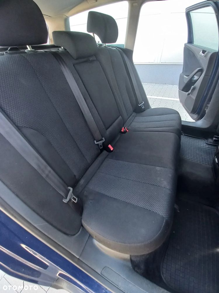 Volkswagen Passat - 40