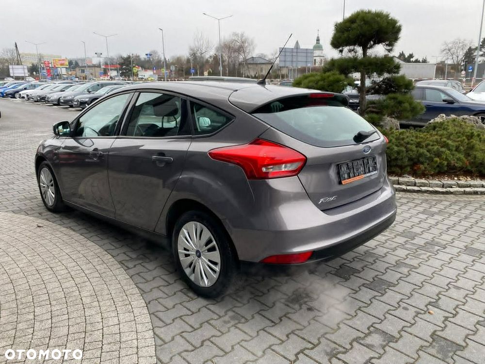 Ford Focus 1.0 EcoBoost Hybrid ACTIVE - 6