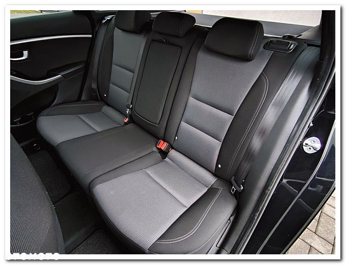 Hyundai i30 1.6 Automatik Style - 27