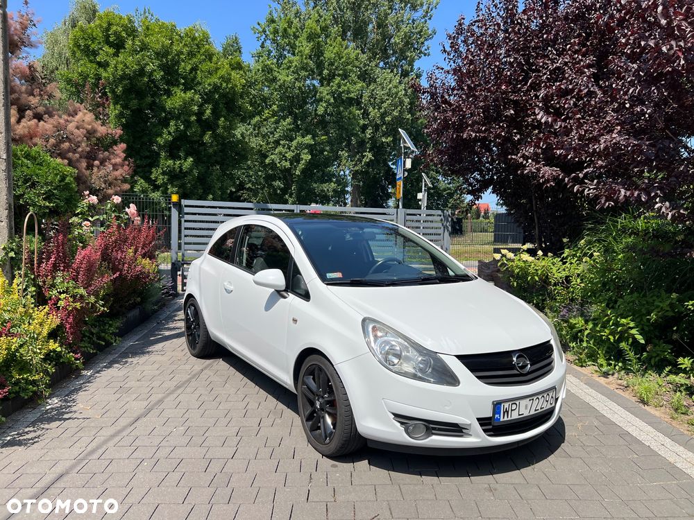 Opel Corsa 1.4 16V Color Edition - 1