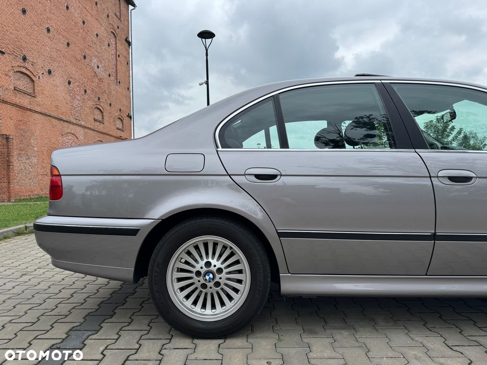 BMW Seria 5 - 1