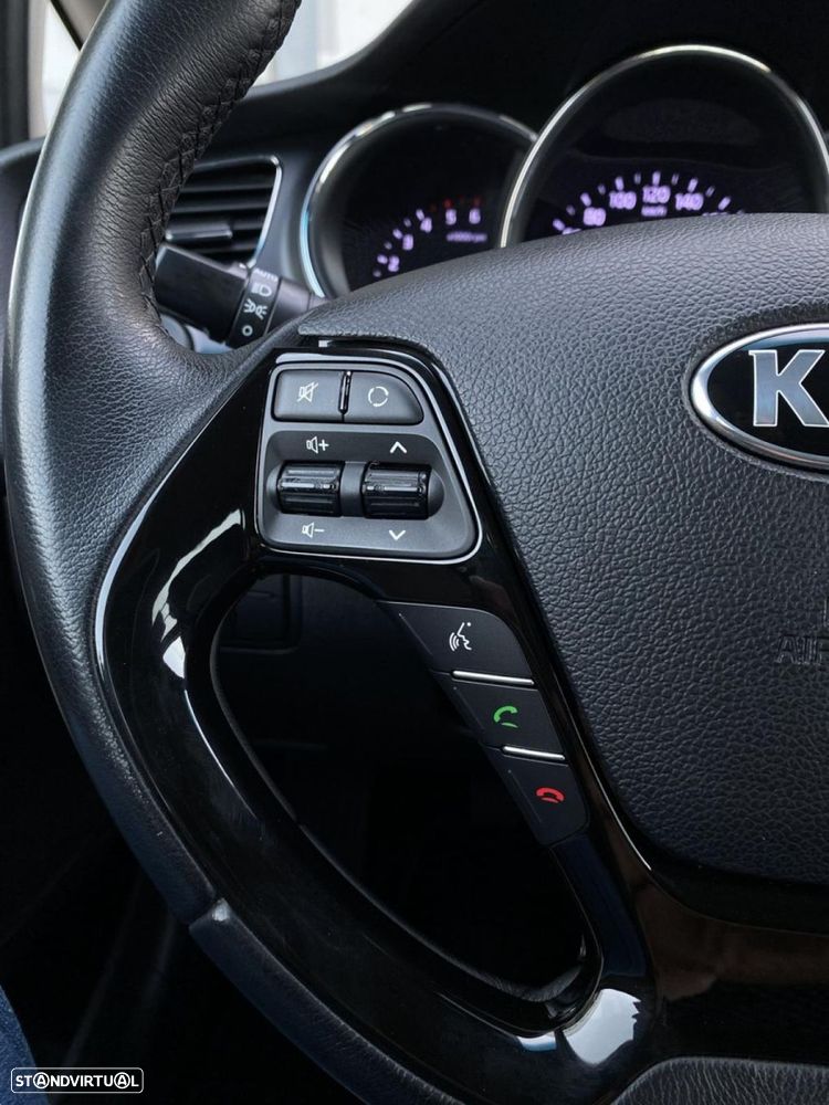 Kia Ceed SW 1.6 CRDi TX - 30