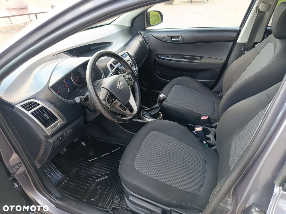Hyundai i20 - 5