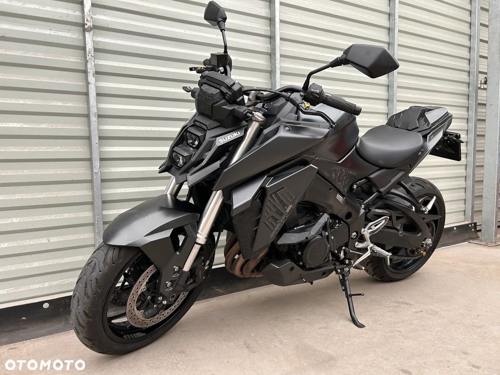 Suzuki GSX - 1