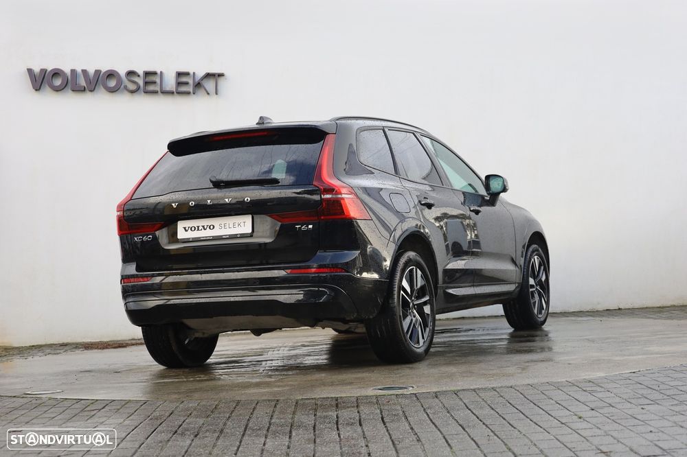 Volvo XC 60 2.0 T6 PHEV Core AWD - 34