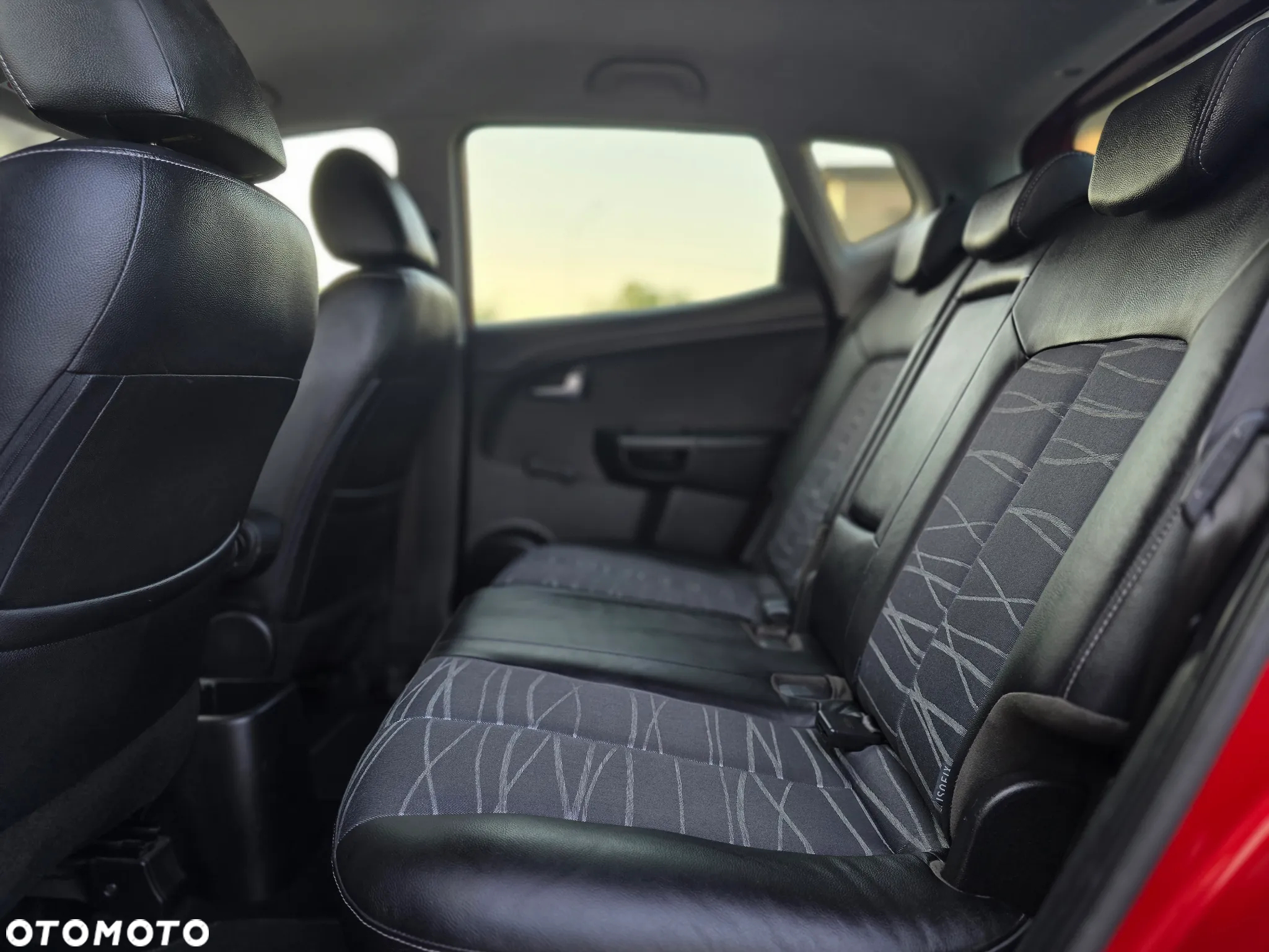 Kia Venga - 17