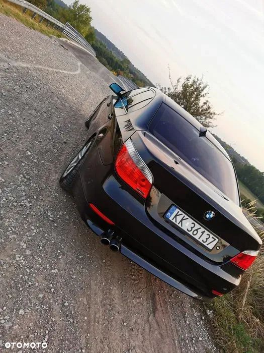 BMW Seria 5 545i - 12