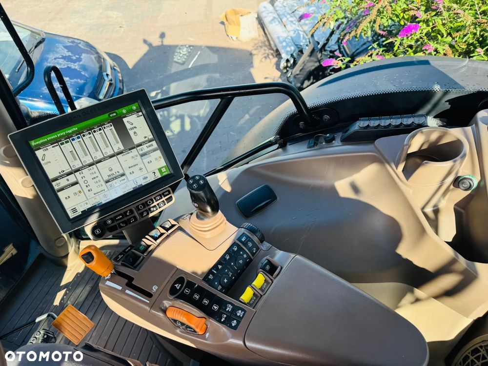 John Deere 6175R - 10