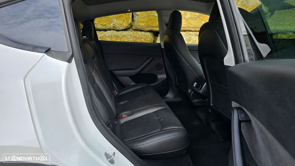 Tesla Model Y Long Range Tração Integral - 54