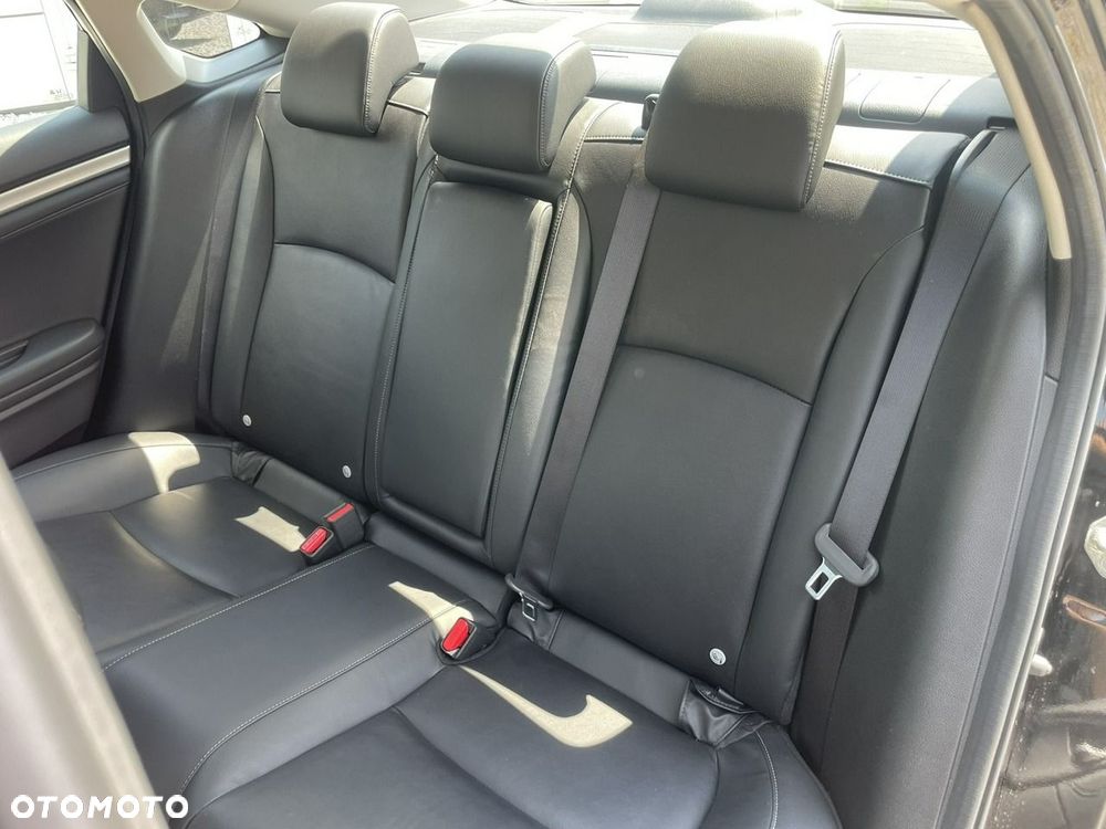 Honda Civic 1.5 i-VTEC Turbo CVT Prestige - 29