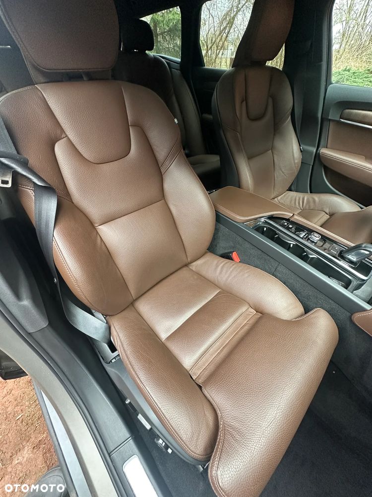 Volvo V90 Cross Country - 24