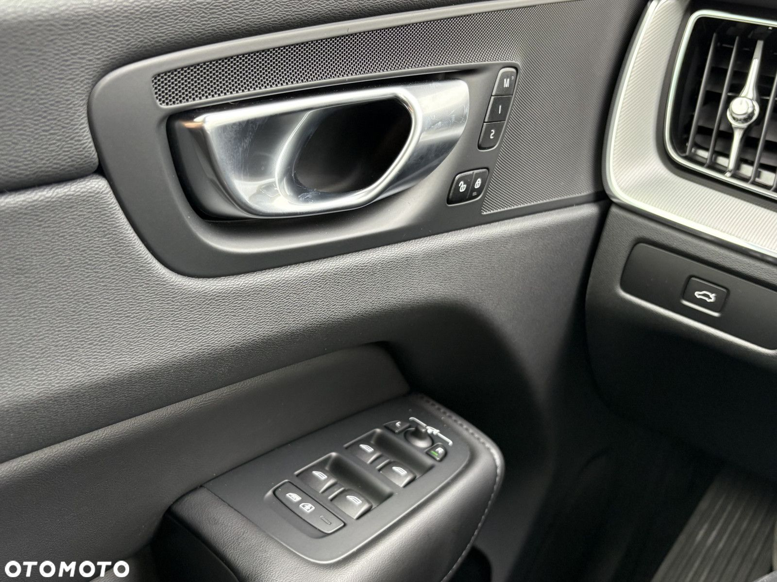 Volvo XC 60 - 28