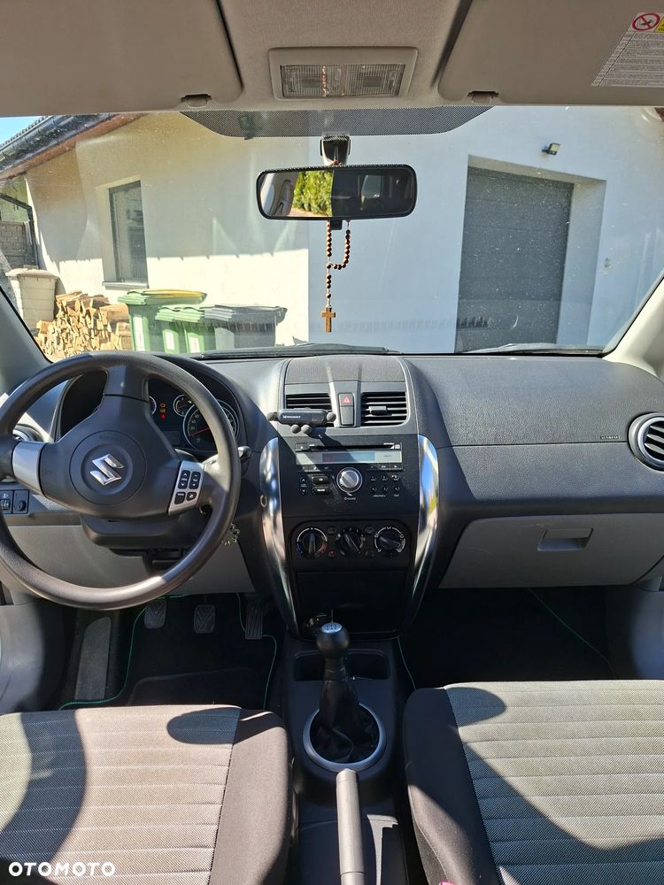 Suzuki SX4 - 4