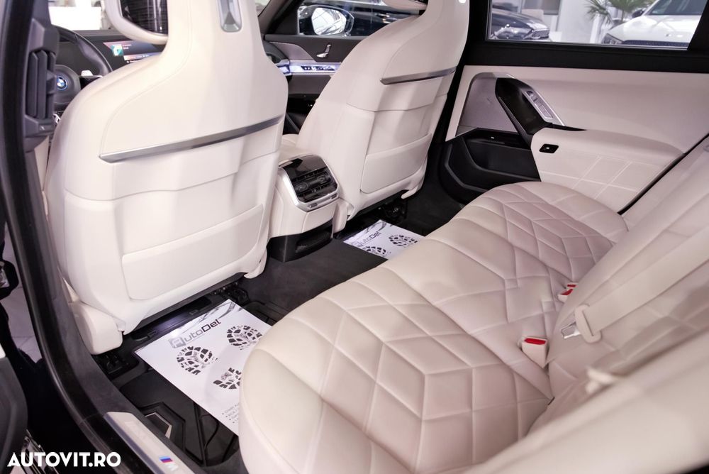 BMW Seria 7 750e xDrive - 23
