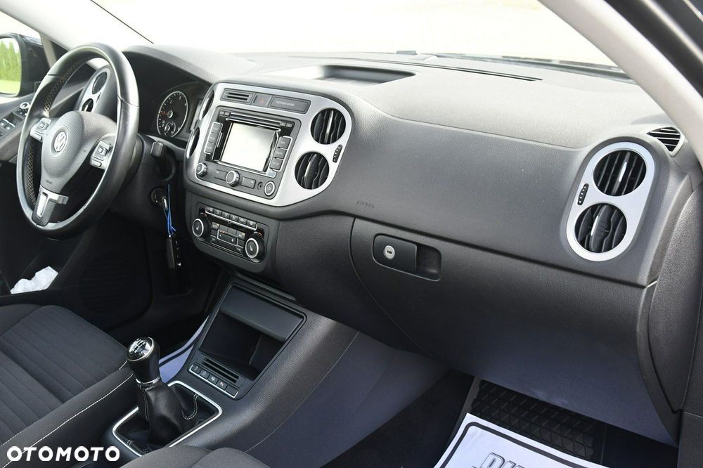 Volkswagen Tiguan - 24