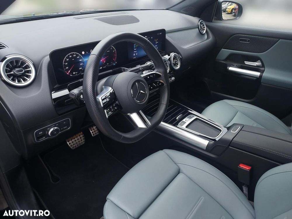Mercedes-Benz GLA - 10