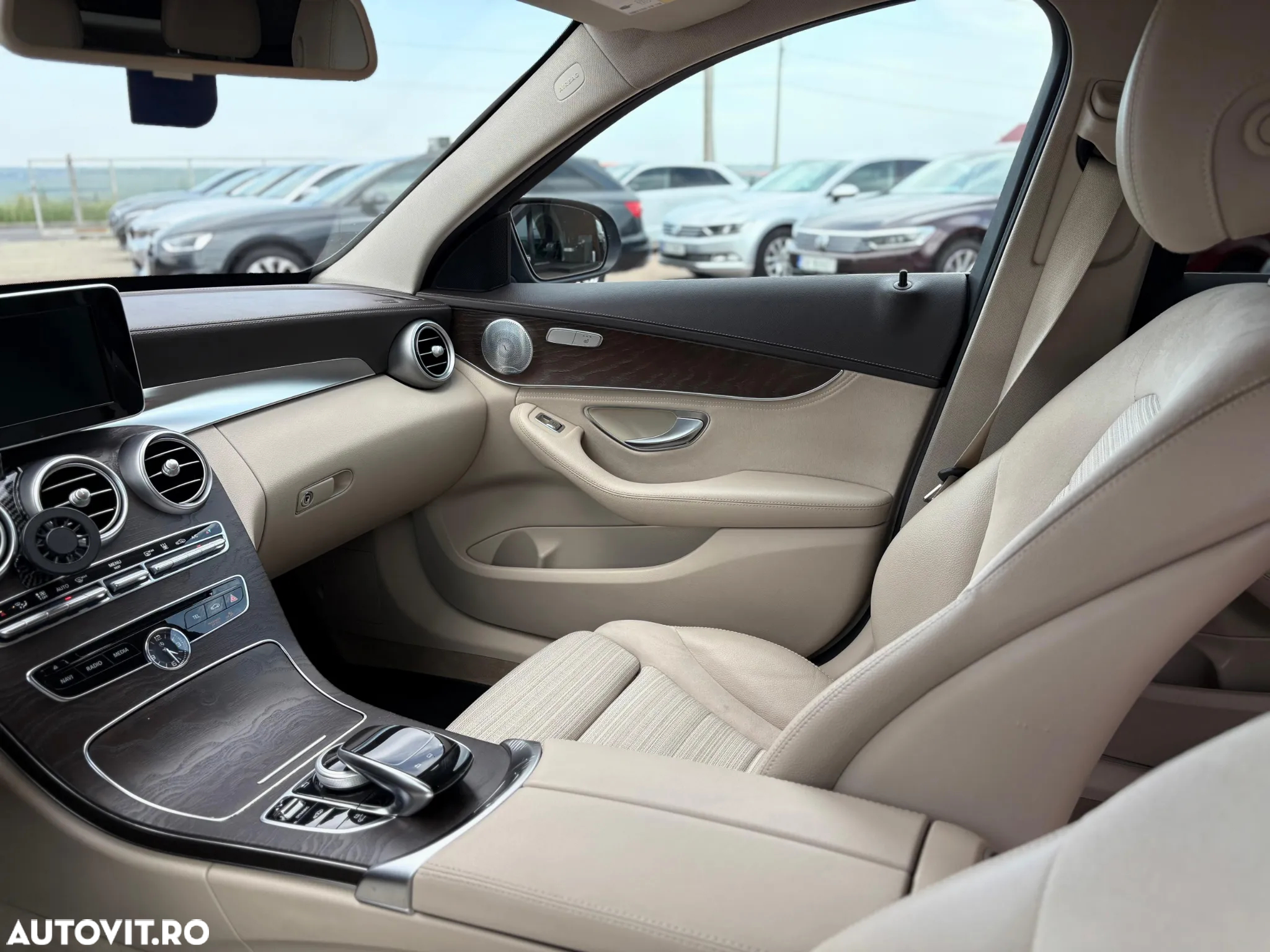 Mercedes-Benz C - 21