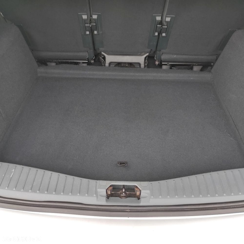 Ford C-MAX - 32