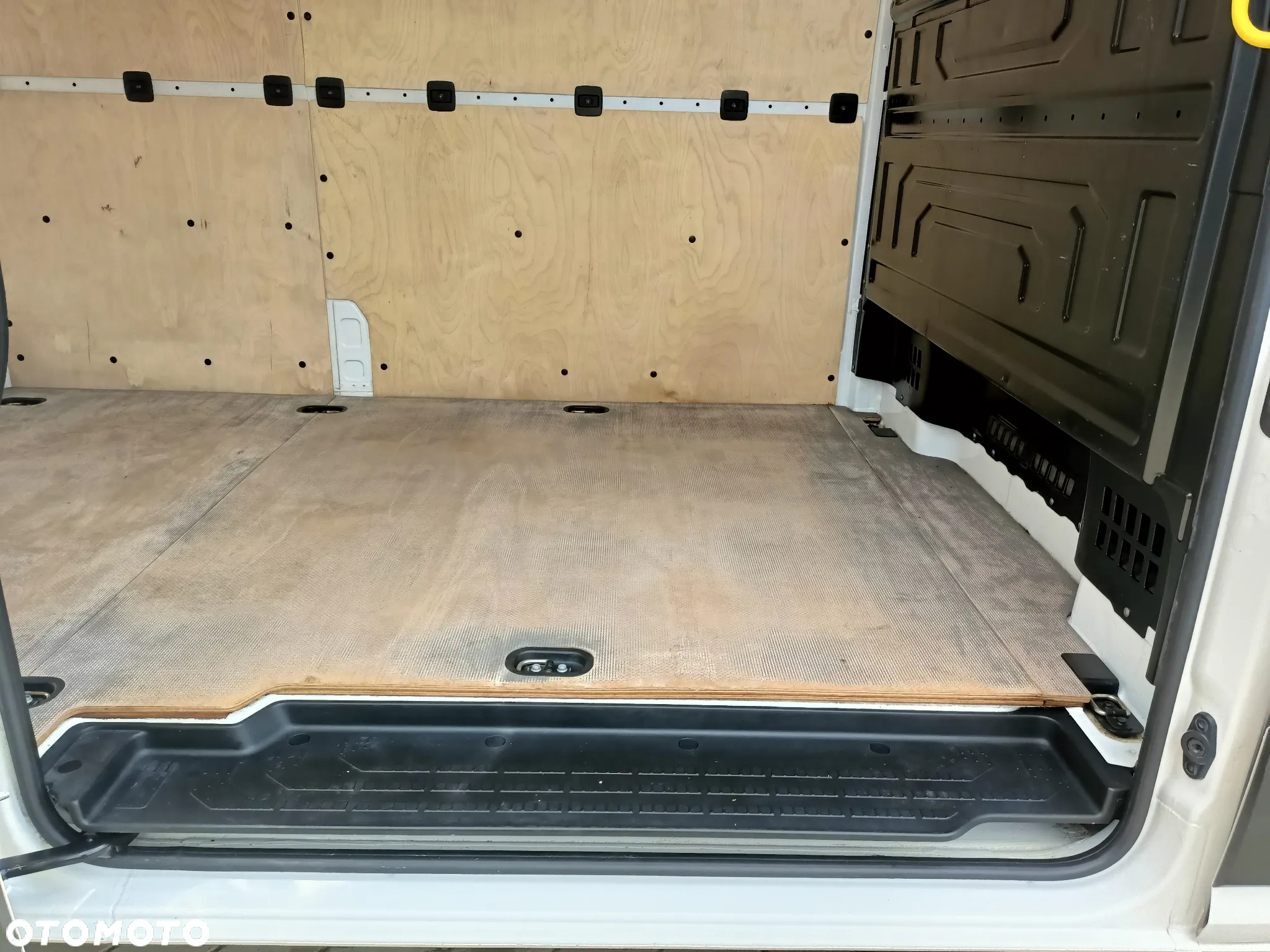 Volkswagen CRAFTER L4H2 MAXI - 18