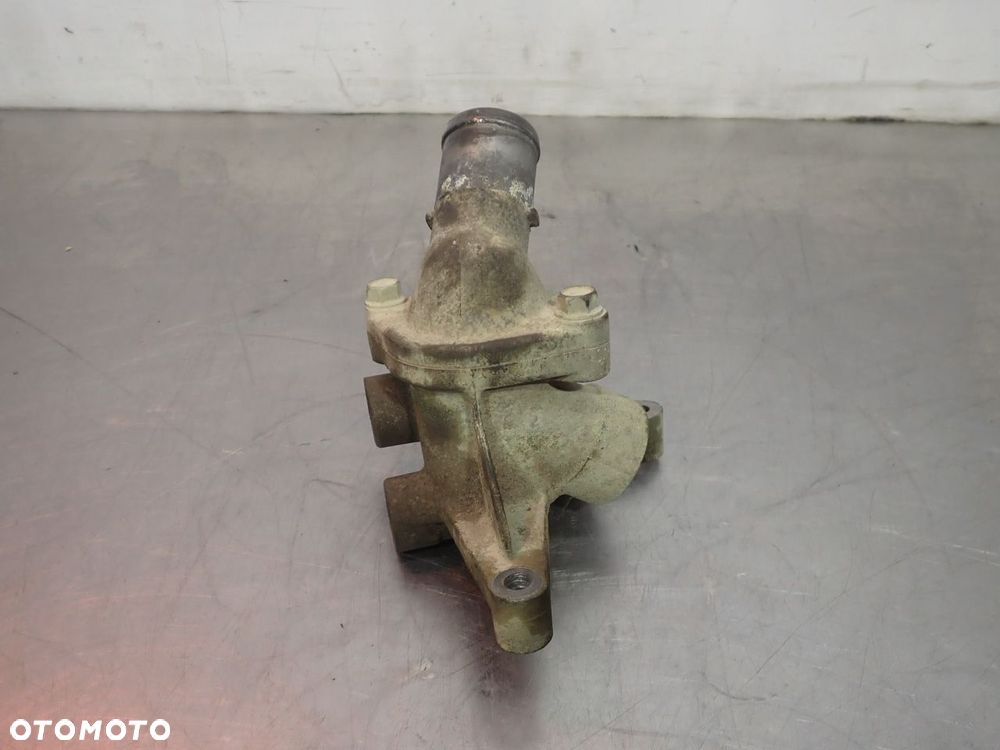 OBUDOWA TERMOSTATU MITSUBISHI PAJERO PININ - 2