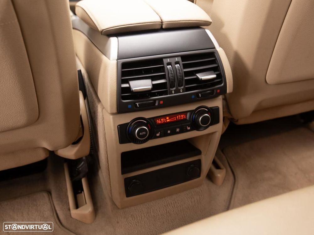 BMW X6 - 30
