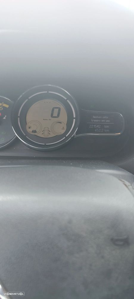 Renault Mégane 1.5 dCi Dynamique S - 11