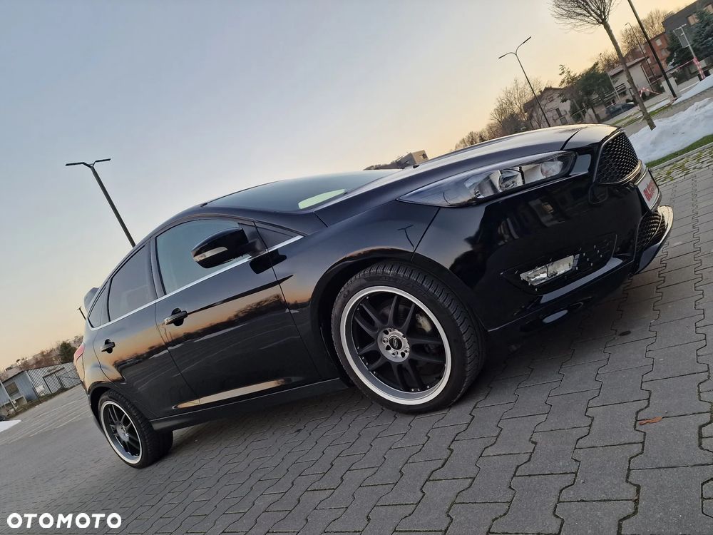 Ford Focus - 22