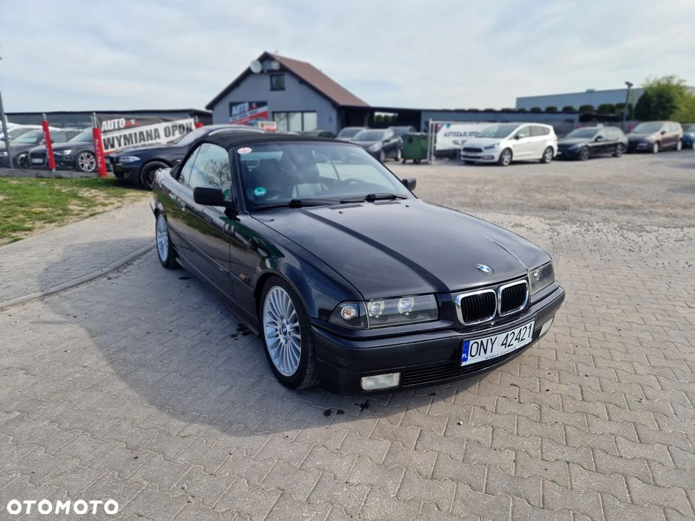 BMW Seria 3 328i - 6