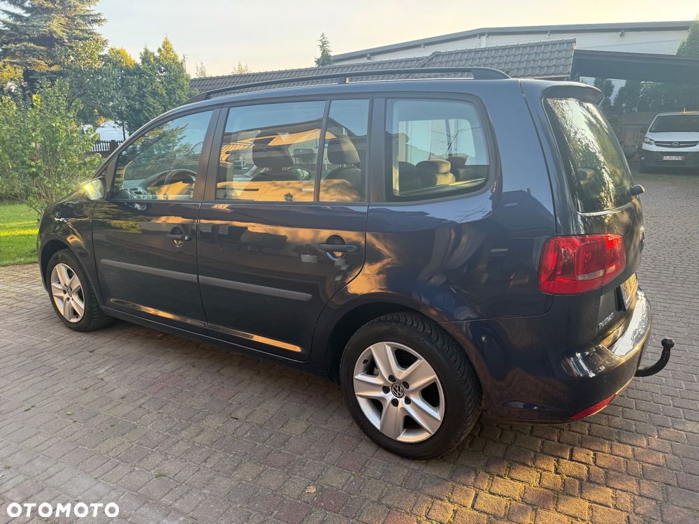 Volkswagen Touran 1.6 TDI DPF BlueMot Comfortline - 6