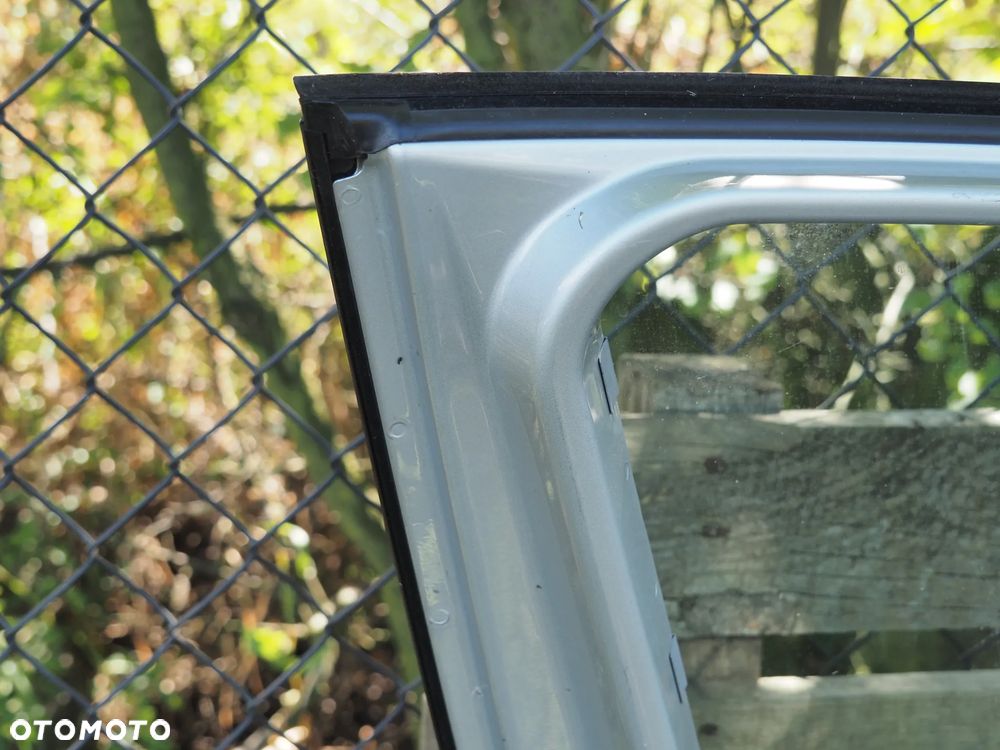 Drzwi przód przednie lewe BMW 1 E87 Titansilber - 12