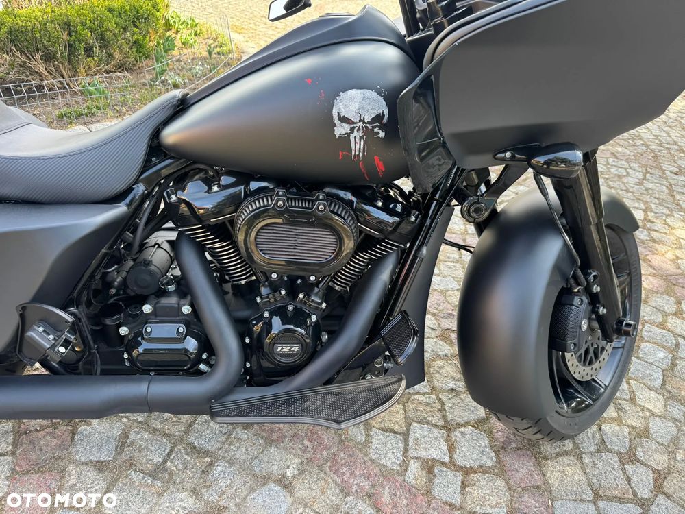 Harley-Davidson Touring Road Glide - 12