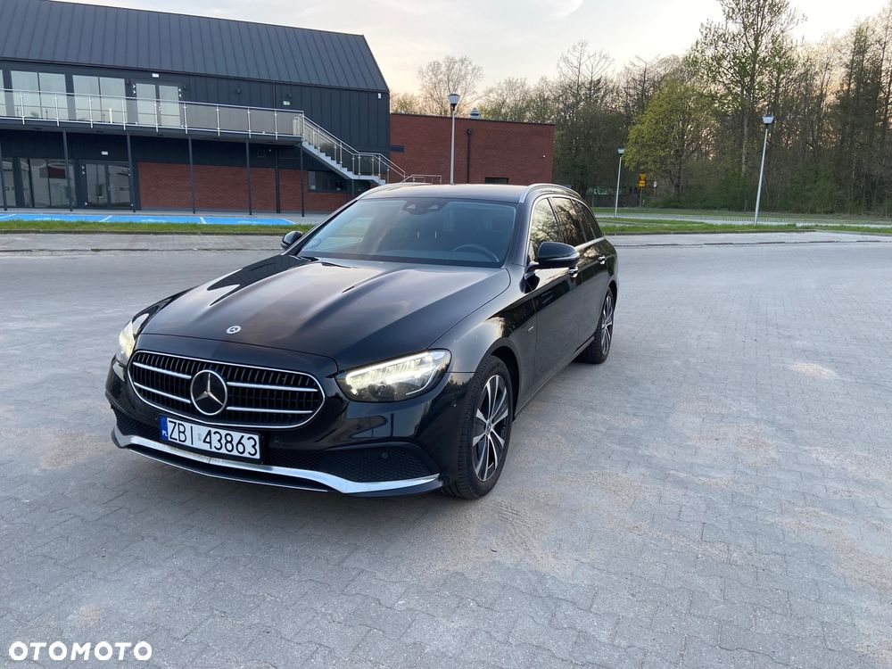 Mercedes-Benz Klasa E 220 d T 9G-TRONIC Exclusive - 20