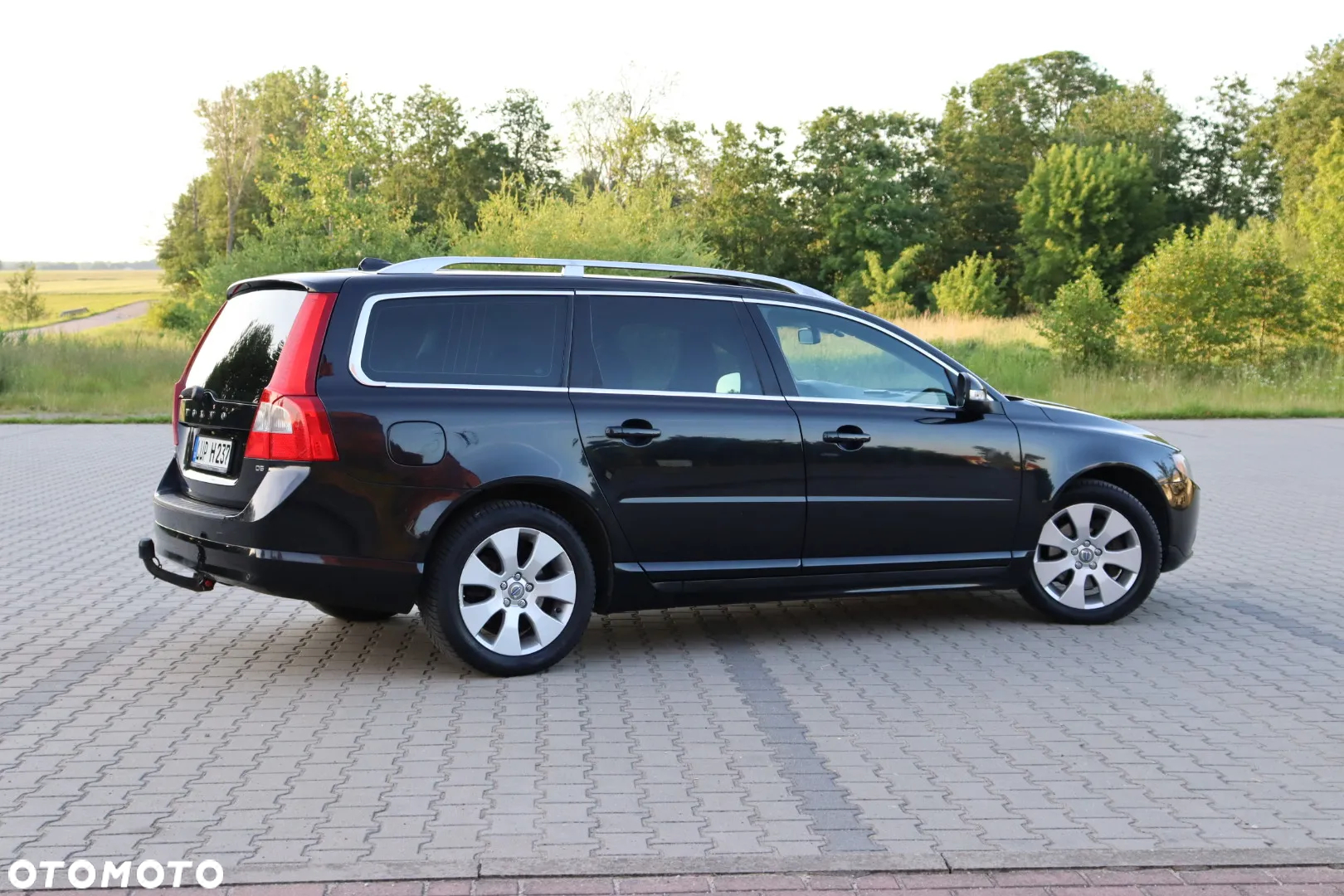 Volvo V70 D5 Summum - 8