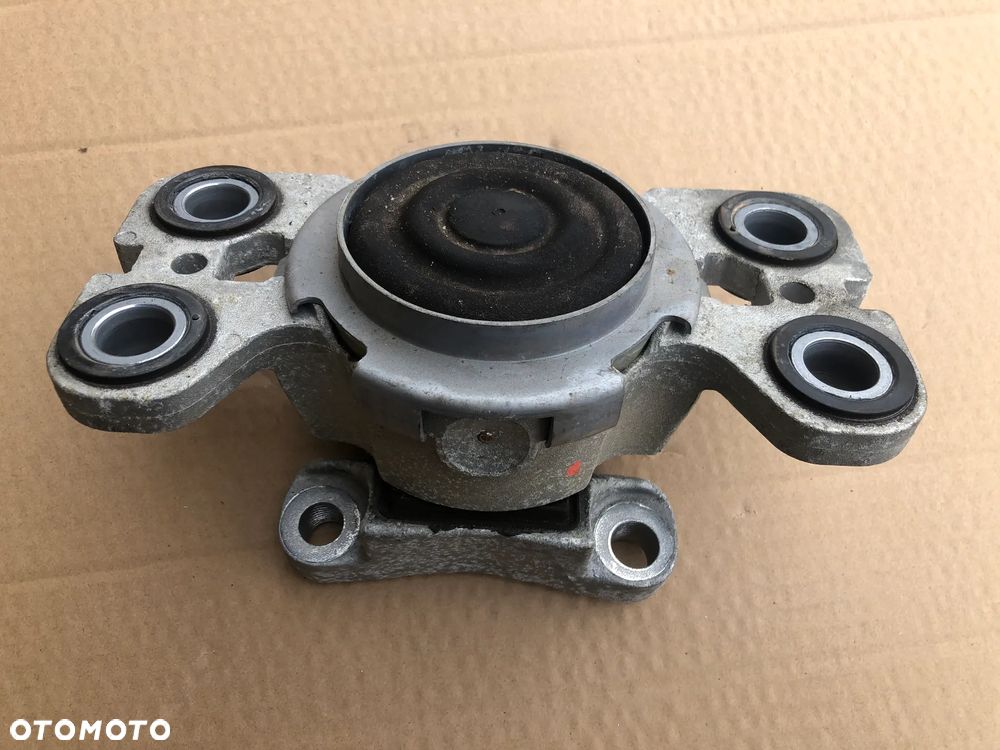 Łapa silnika poduszka EJ32-7M121 Range Rover Evoque 2.0 D - 1