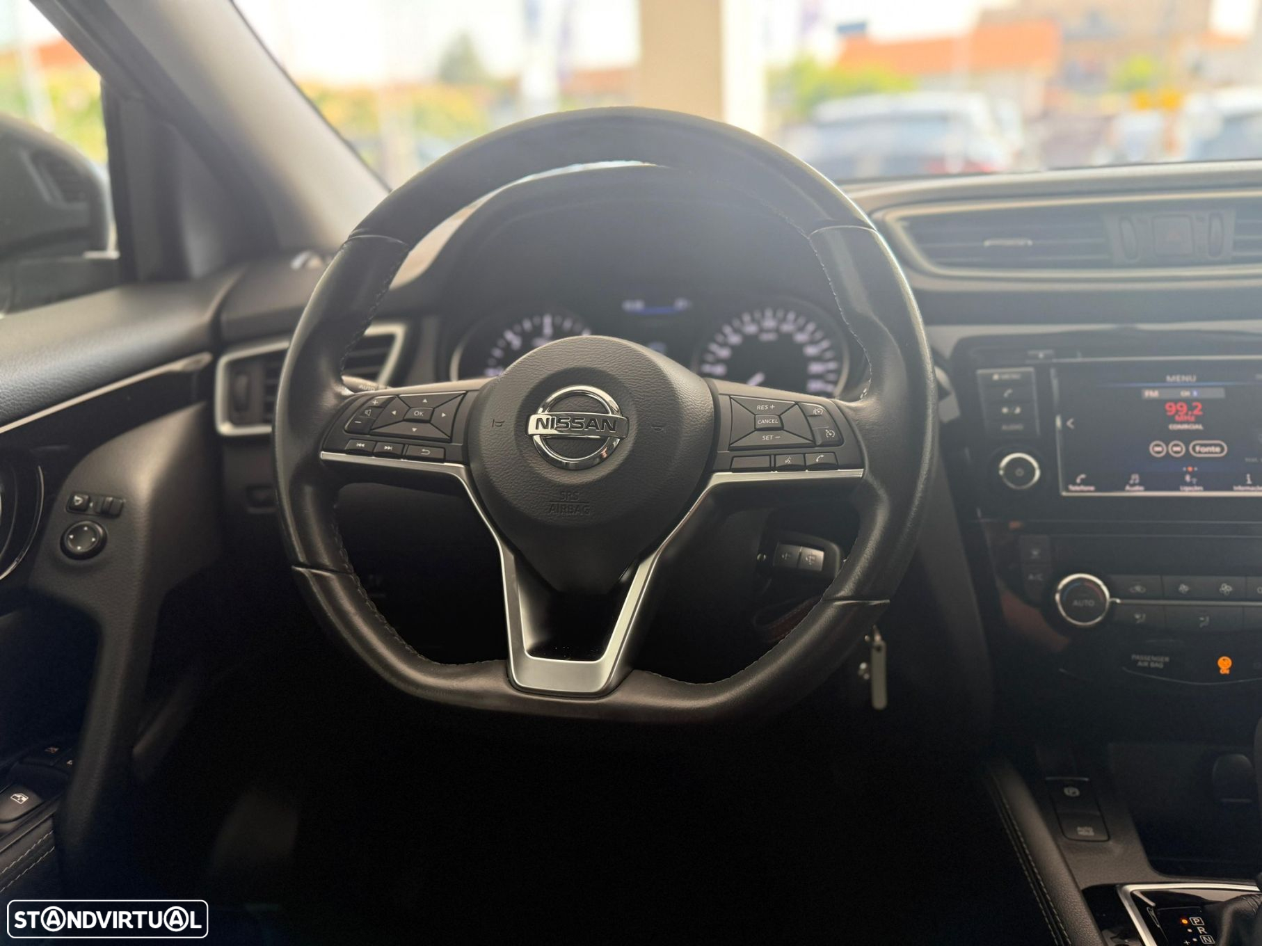 Nissan Qashqai 1.5 dCi N-Connecta DCT - 8