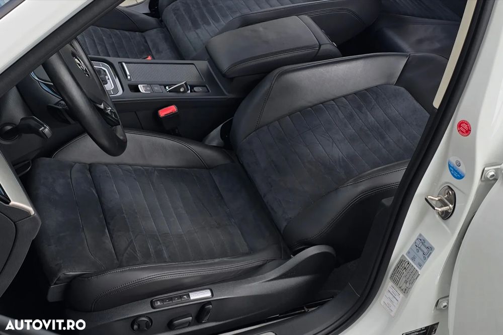 Volkswagen Passat 2.0 TDI DSG Highline - 18