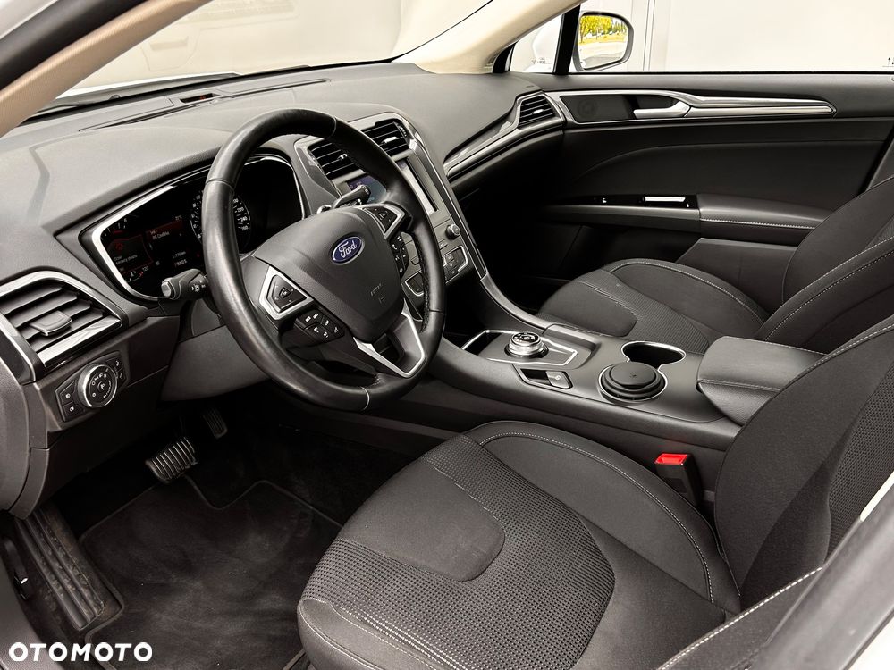 Ford Mondeo 2.0 TDCi STart-Stopp PowerShift-Aut Titanium - 24