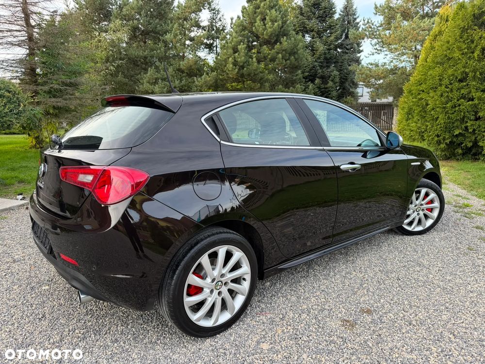 Alfa Romeo Giulietta 2.0 JTDM 16V - 18