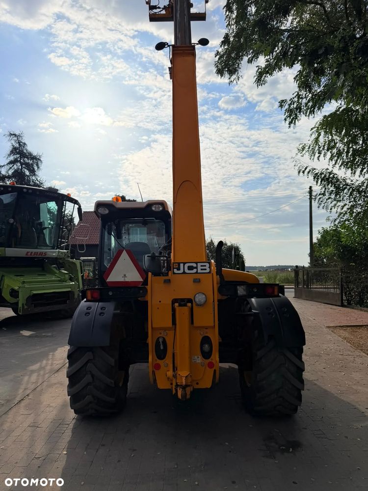 JCB 541-70 AGRI SUPER - 16