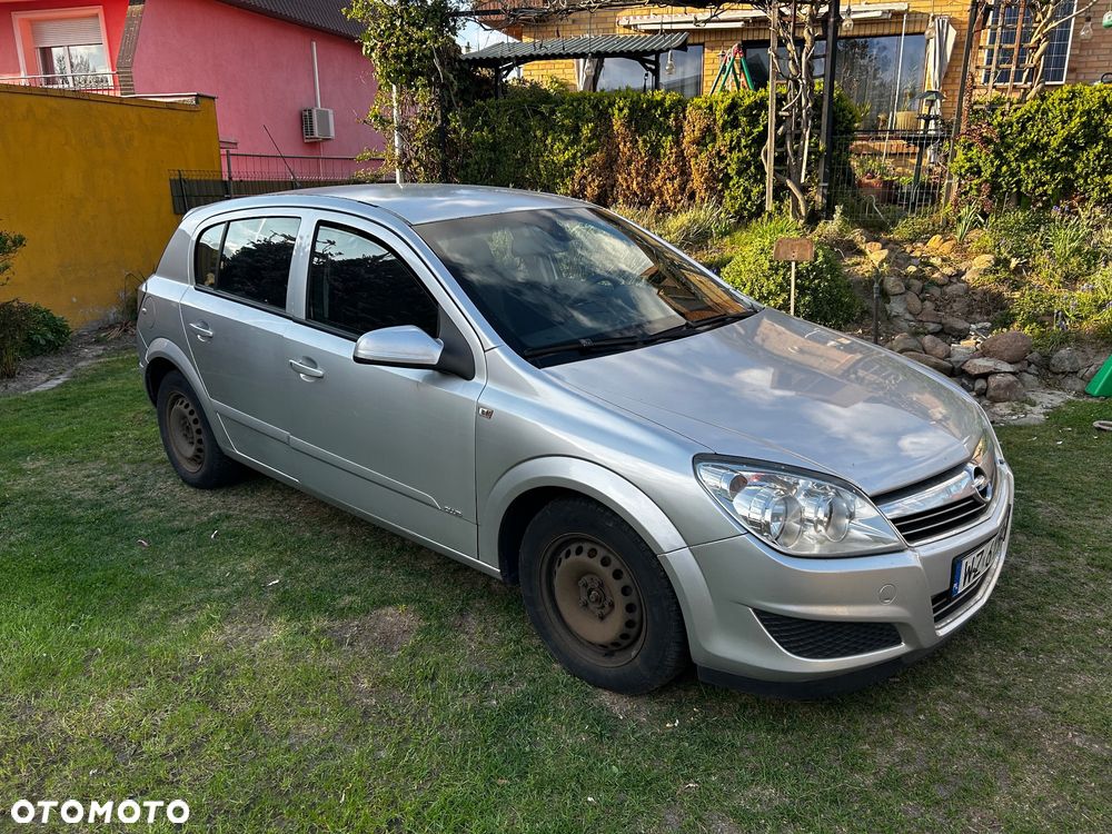 Opel Astra 1.7 CDTI Essentia - 2