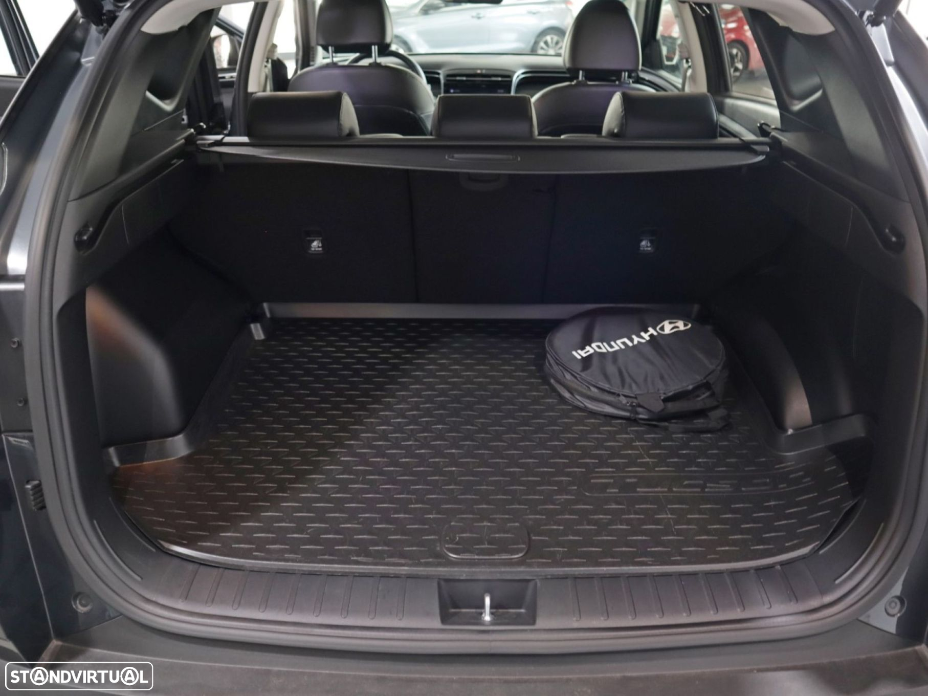 Hyundai Tucson 1.6 T-GDI HEV Vanguard - 28