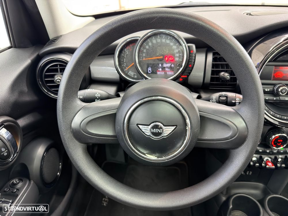 MINI 5 Portas Cooper D - 27