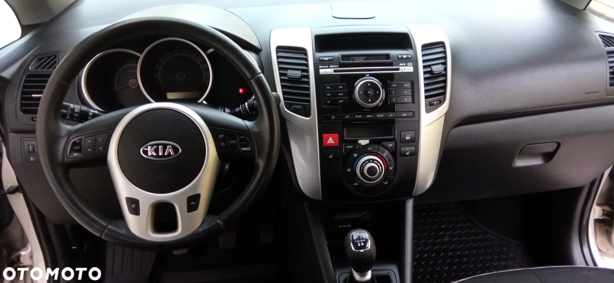 Kia Venga - 20