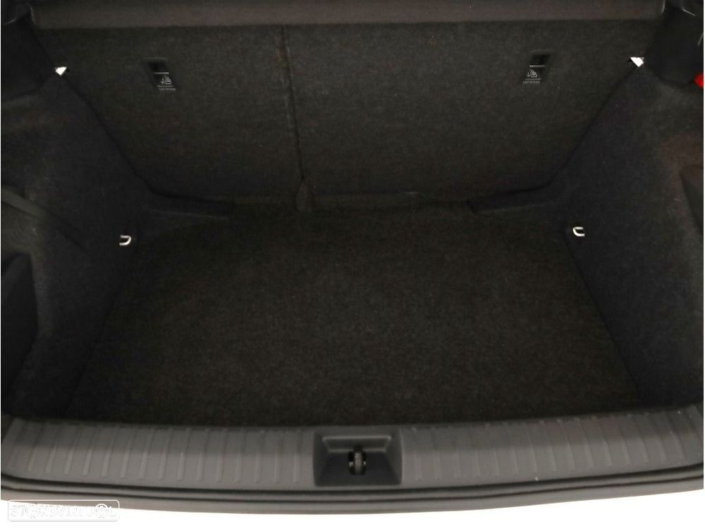 Skoda Kamiq 1.0 TSI DSG - 17