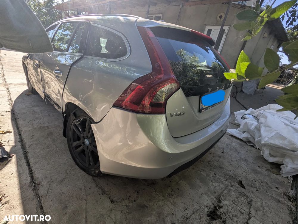 Volvo V60 D3 Start-Stop Summum - 3